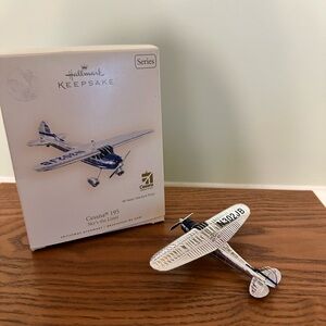 2007 Hallmark Keepsake Christmas Ornament Cessna 195 11th in Sky's the Limit